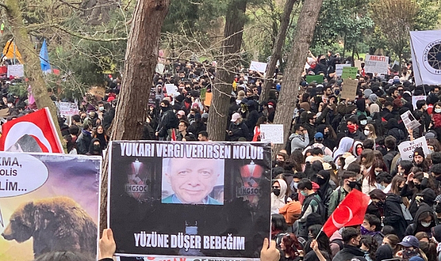 Öğrenciler Maçka Parkı'nda toplandı