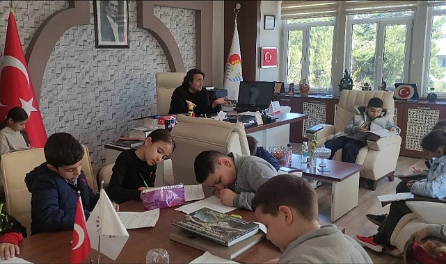 Öğrencilerden Başkan Doğan'a ziyaret
