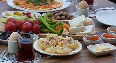 Sahurda ne yemeli, ne yememeli? Gün boyu tok tutan besinler!