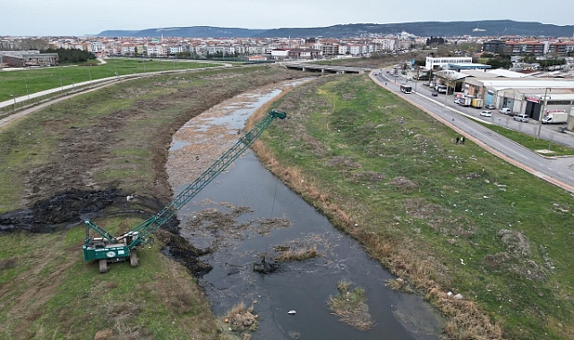Sarıçay ıslah çalışmaları devam ediyor