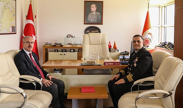 Vali Toraman, Sahil Güvenlik Batı Marmara Grup Komutanlığını ziyaret etti