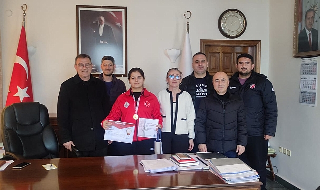 Yenice'nin şampiyon sporcuları Başkan Acar ile buluştu