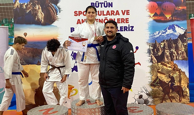 Yeniceli Sümeyye Işıktaş, Türkiye Judo Şampiyonu Oldu!