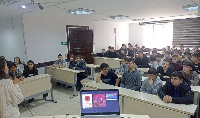 8. sınıf öğrencilerine mesleki ve teknik liseleri tanıtıldı