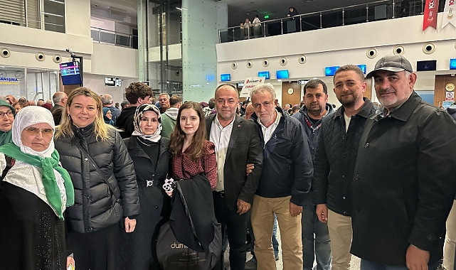 AK Parti Çanakkale Teşkilatından hacı adaylarına uğurlama
