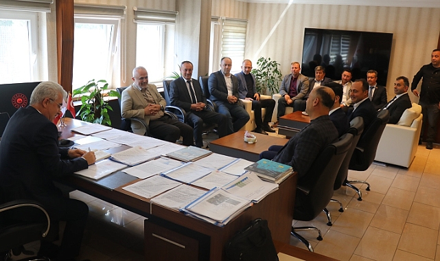 AK Parti İl Teşkilatından Çevre ve Şehircilik Müdürü Borca'ya ziyaret