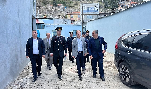 Ayvacık Kaymakamı Salih Sak ve Beraberindeki Heyetten Bayram Ziyaretleri