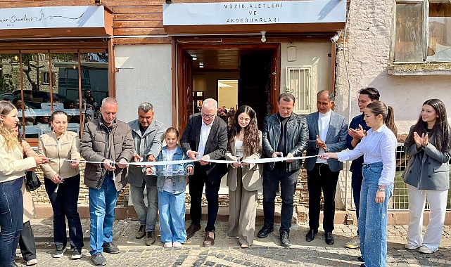 Bayramiç’te sanatın yeni adresi: Yağmur Sanatevi açıldı