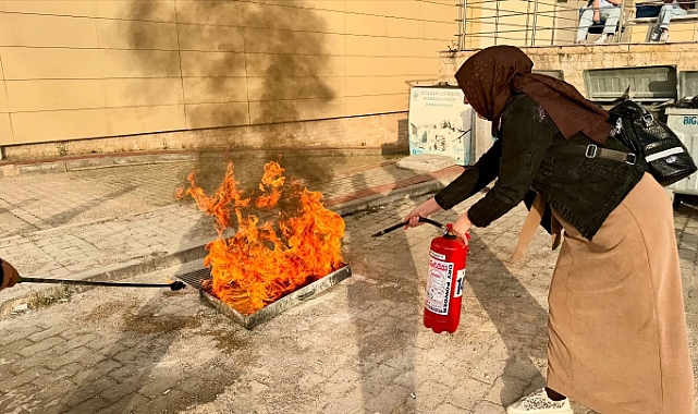 Biga Belediyesi personeline yangın söndürme eğitimi verildi