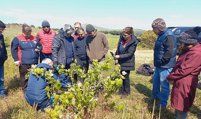 Bozcaada’da yerli ve milli üzüm çeşitlerinin yaygınlaştırılması konuşuldu