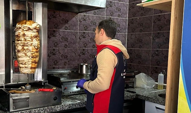 Çanakkale'de et ve kanatlı eti döner satışı yapan işletmelere gıda denetimi
