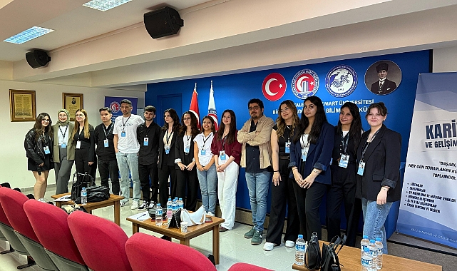 İş Kulübü’nden Biga’daki üniversite öğrencilerine kariyer yolculuğunda rehberlik