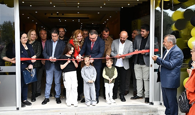 Kepez’de Hamur Efendi Unlu Mamülleri açıldı
