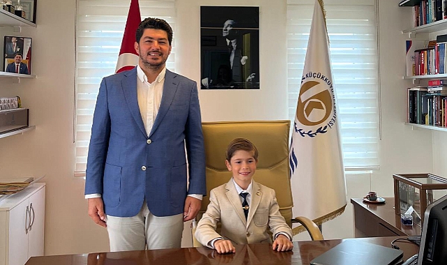 Küçükkuyu’da 23 Nisan’da Başkanlık Makamı Umut’a emanet edildi