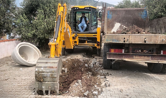 Küçükkuyu’da belediye ekipleri sahada