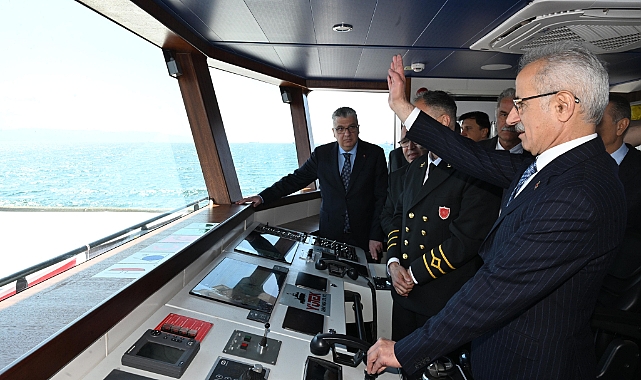 Müsilajla mücadelede DÖKER-1 Çamur Taşıma Barcı hizmete alındı.