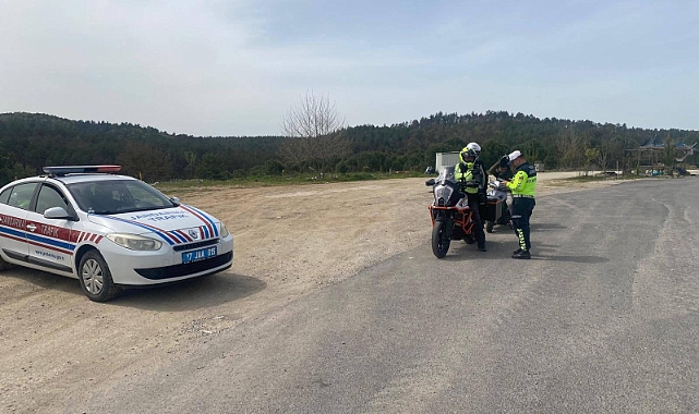 Yenice’de motosiklet sürücülerine trafik eğitimi