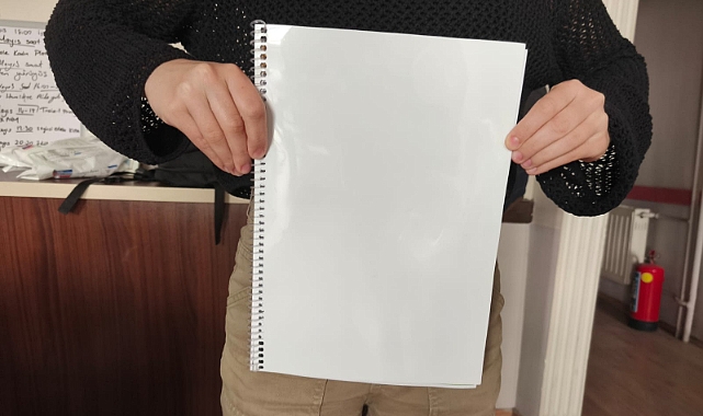 A4 kâğıdı genişliğinde beden! Sosyal medyada başlayan zayıflık yarışı çocukları tehdit ediyor