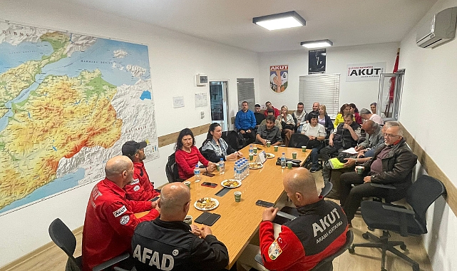 AFAD İl Müdürü Artun'dan AKUT Çanakkale Ekibi'ne ziyaret