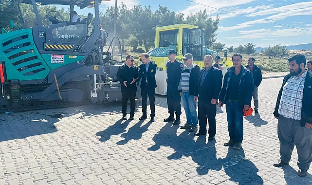 Ayvacık Kaymakamı Salih Sak, asfalt çalışmalarını yerinde inceledi