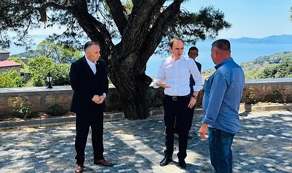 Ayvacık Kaymakamı Salih Sak’tan Kayalar Köyü’ne ziyaret