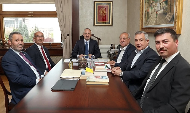 Bakan Yardımcısı Turan, Balıkesir teşkilatını kabul etti