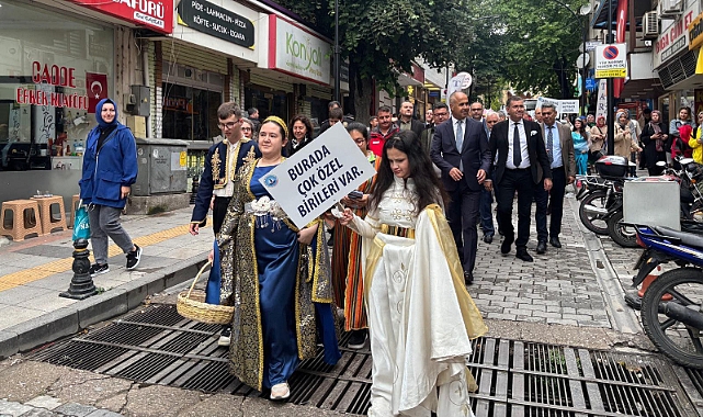 Biga’da “Hayat Boyu Öğrenme Yürüyüşü” gerçekleştirildi