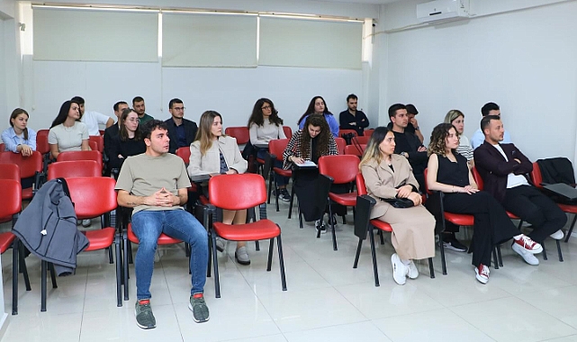 Çanakkale Barosu'nda 2025 yılı staj eğitim programı açılış dersi gerçekleştirildi