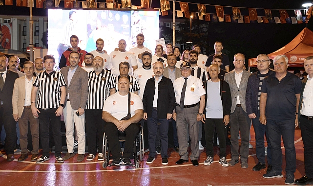 Çanakkale'de bilek güreşi heyecanı
