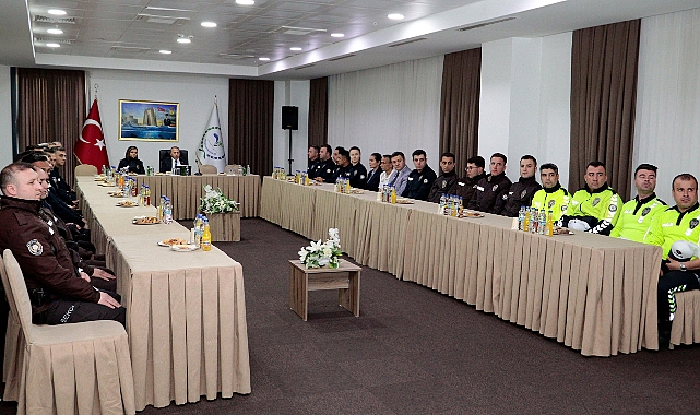 Çanakkale İl Emniyet Müdürü Kenan Kurt Lapseki'de bir dizi ziyarette bulundu