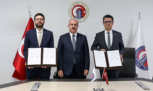 ÇOMÜ ile İl Sağlık Müdürlüğü arasında sağlık, eğitim ve araştırma iş birliği protokolü imzalandı