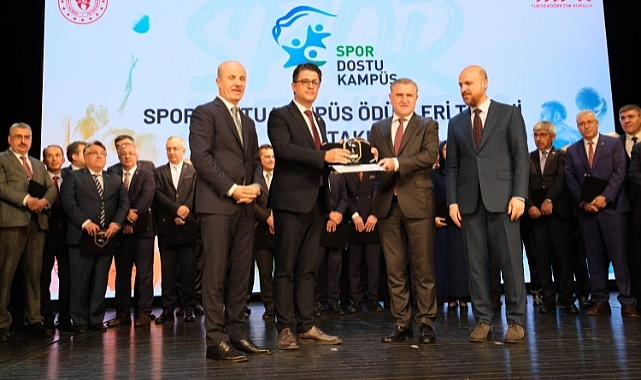 ÇOMÜ, “Spor Dostu Kampüs” programında Türkiye’nin en iyileri arasında