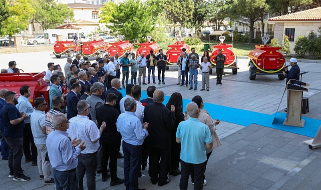 Eceabat’ta orman yangınlarına karşı 10 arazöz muhtarlıklara teslim edildi
