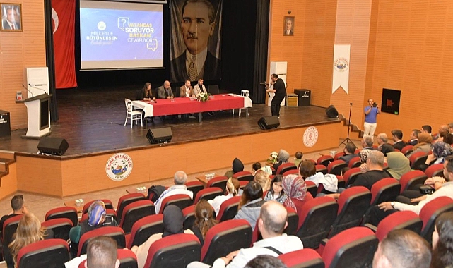 Ezine’de “Vatandaş Soruyor, Başkan Cevaplıyor” programına yoğun ilgi