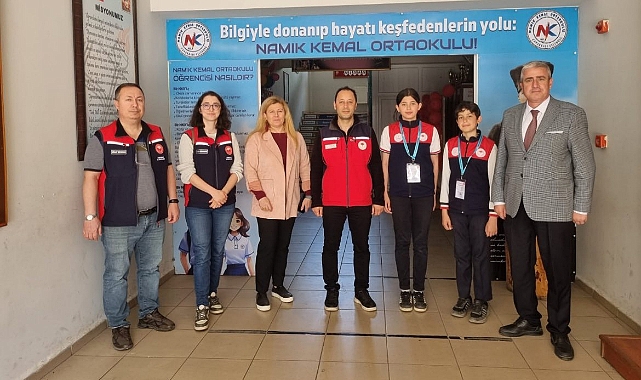 Gelibolu’da genç gıda denetçileri iş başında