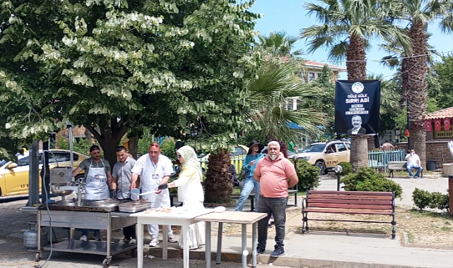 Gökçeada’da Sırrı Süreyya Önder anısına lokma dağıtıldı