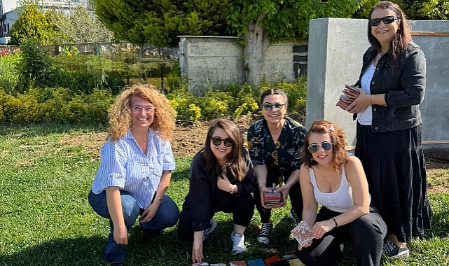 Kadınların renkleri sanata dönüştü