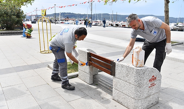Kordon boyundaki bank ve oturma alanlarında bakım-onarım çalışması