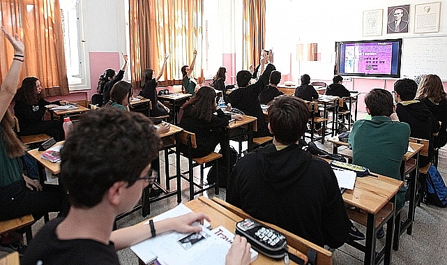 Öğretmenlerin il içi isteğe bağlı yer değiştirme sonuçları açıklandı
