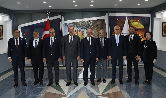 Vali Ömer Toraman misafirlerini ağırladı