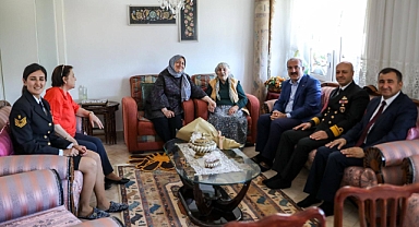 Vali Toraman’dan şehit annelerine ziyaret
