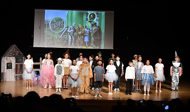 Wizard Of Oz sahne aldı