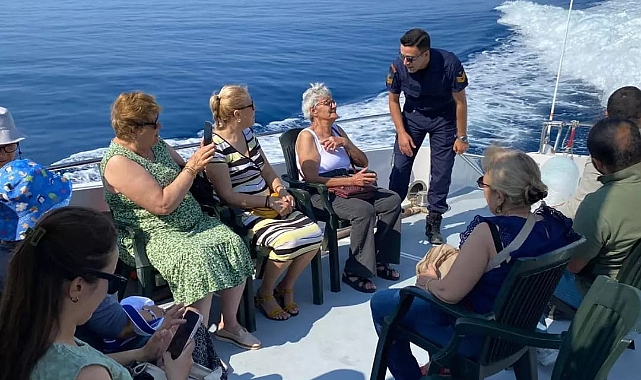 Ayvacık Sahil Güvenlik Komutanlığı’ndan Huzurevi sakinlerine anlamlı etkinlik