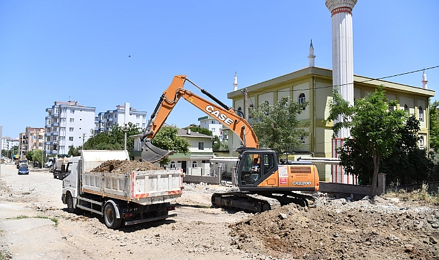 Barış Caddesi’nde üstyapı çalışmaları başladı