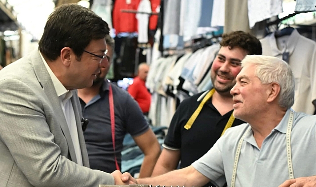 Başkan Erkek pazar esnafıyla bayramlaştı