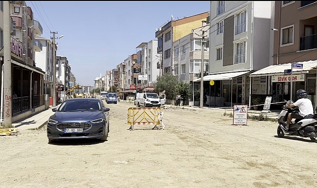 Bitmeyen çalışmalar esnafı da mahalleliyi de bezdirdi