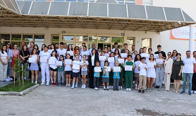 Çanakkale'de başarılı sporculara belge takdimi törenle gerçekleştirildi