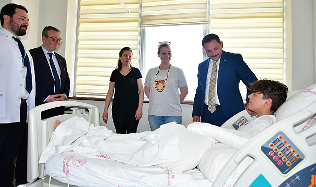 Kaymakam Ercan Kayabaşı’ndan Biga Devlet Hastanesi’ne Bayram Ziyareti