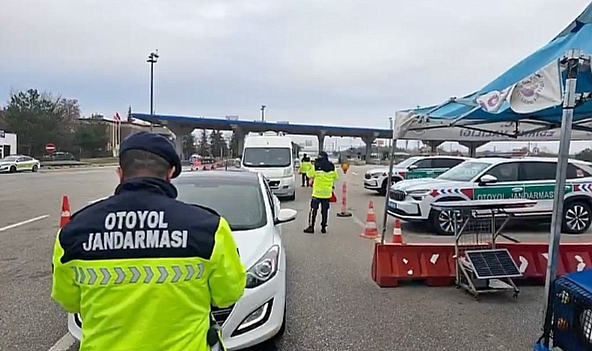 Kurban Bayramı'nda trafiğe sıkı denetim: Ağır taşıtlara kısıtlama ve gizli yolcu uygulaması