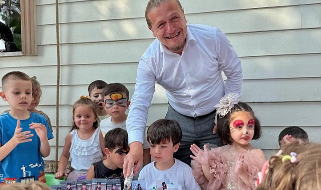 Lapseki Belediyesi Çocuklar Emin Ellerde Kreşi'nde karneler dağıtıldı